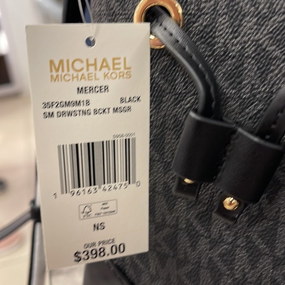 MICHAEL KORS 35F2GM9M1B MERCER SMALL BUCKET DRAWSTRING CROSSBODY IN BLACK - Picture 16 of 16